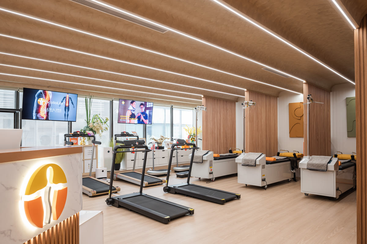 The ScolioLife therapy floor